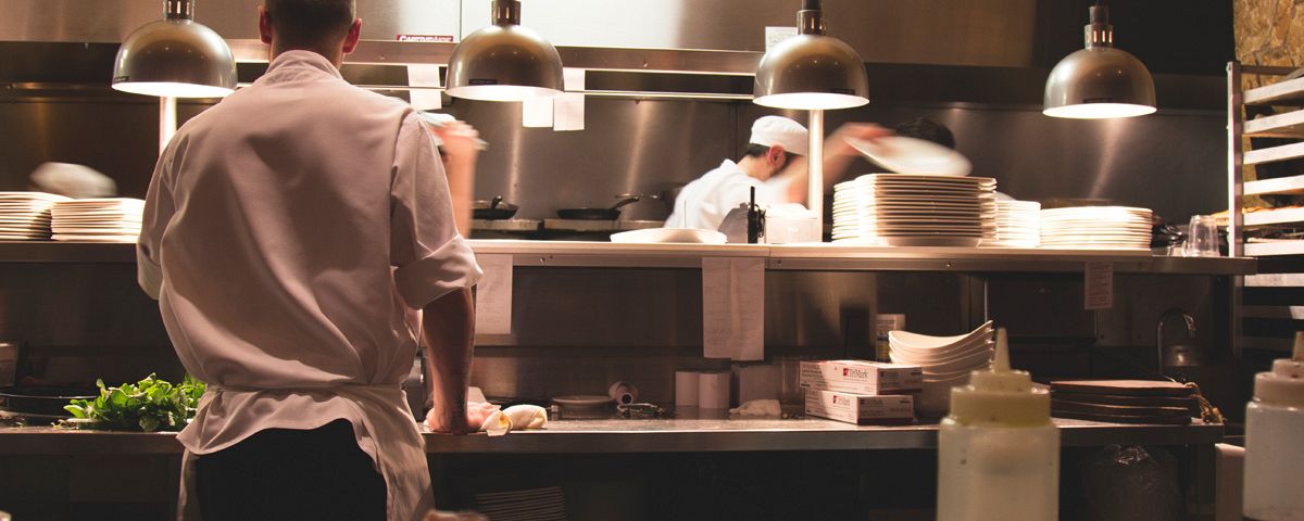 8 Things You Should Consider Before Buying a Restaurant